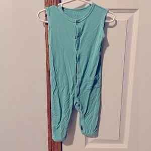 Kyte Baby snap sleeveless romper size 12- 18 months. Color is Jade